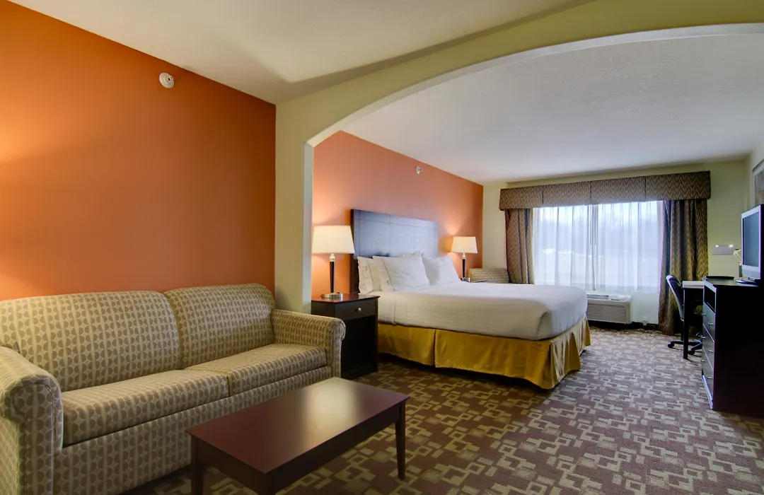 Holiday Inn Express Hotel & Suites Kansas City Sports Complex By Ihg-1