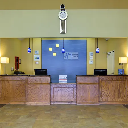 Holiday Inn Express Hotel & Suites Kansas City Sports Complex By Ihg-2