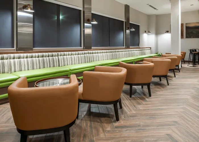 Pet Friendly hotel: Fairfield By Marriott Inn & Suites Kansas City North, Gladstone